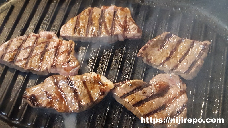 ニトリ 蒸し焼きグリルパン　赤身を焼く２